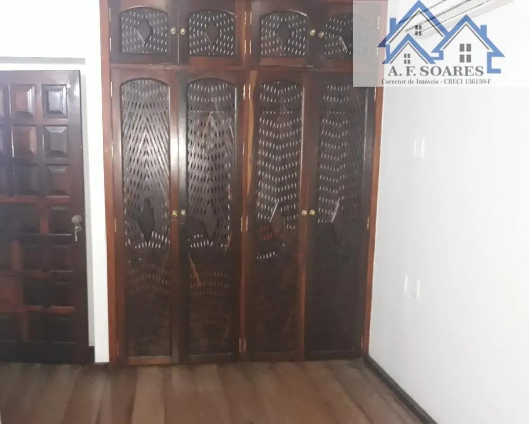 Imagem Vendo excelente casa com terreno ao lado na Vila Maia, próximo do Centro do Guarujá