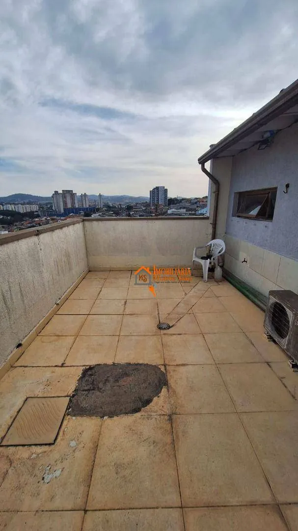 Imagem Apartamento Duplex com 2 dormitórios à venda, 60 m² por R$ 262.000,00 - Cocaia - Guarulhos/SP