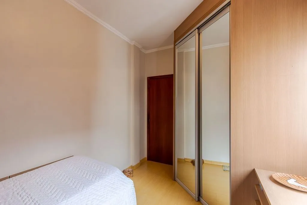 Imagem Apartamento 3 Dorms com Suíte e 2 Vagas no Jardim Planalto - Porto Alegre
