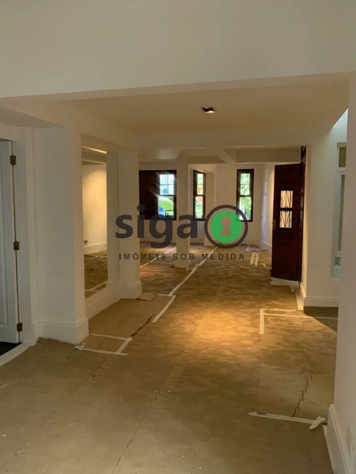 Imagem Casa Sobrado á Venda - 300 m², 3 suítes, 2 vagas no Jardim Paulistano !