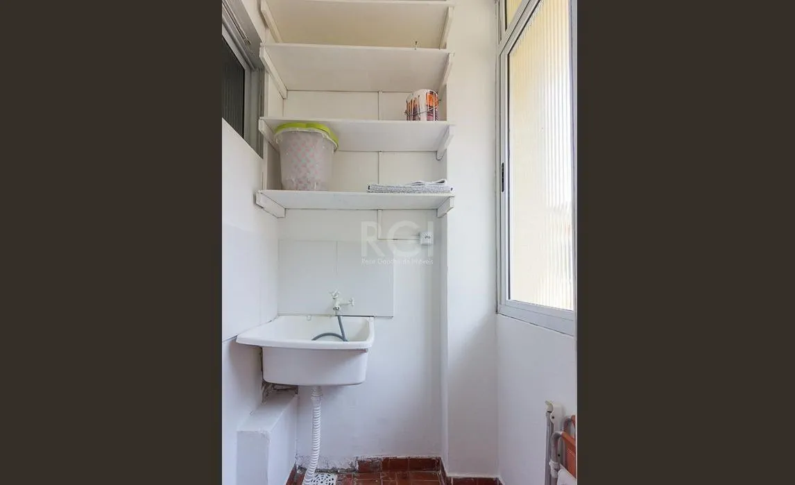 Imagem Apartamento para Venda - 60m², 2 dormitórios, 1 vaga - Rio Branco