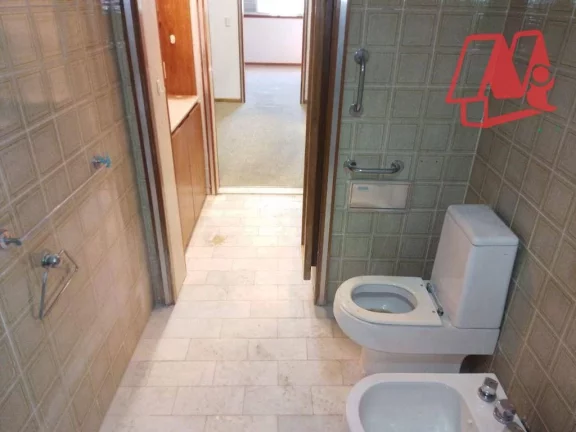 Imagem Casa, 371 m² - venda por R$ 1.300.000,00 ou aluguel por R$ 11.938,38/mês - Auxiliadora - Porto Alegre/RS