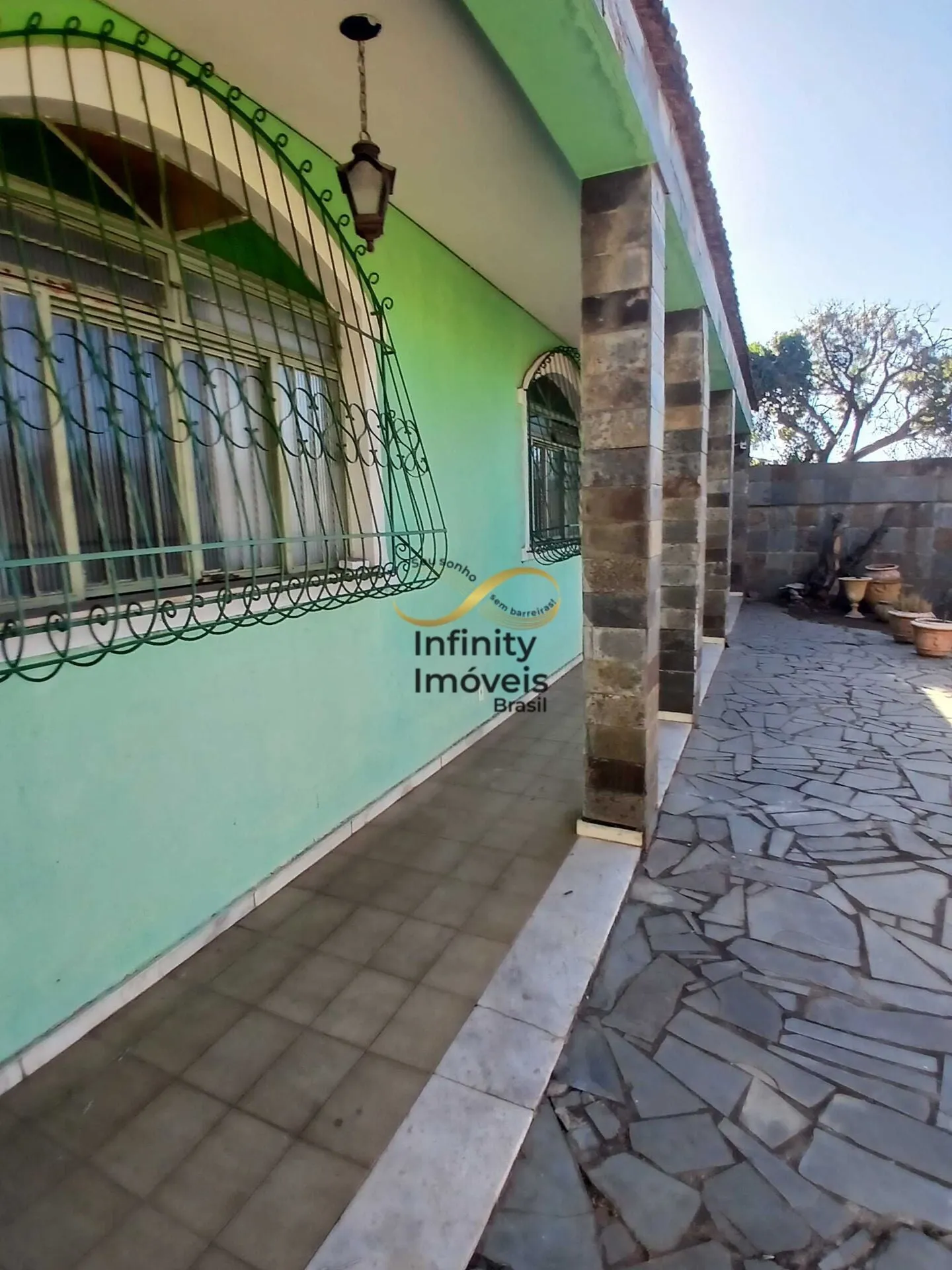 Imagem Casa à venda no bairro Santa Terezinha - Belo Horizonte/MG