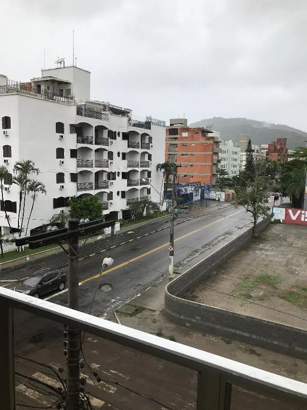 Foto do imóvel Lindo Apartamento no Guarujá em Rua Áureo Guenaga de Castro