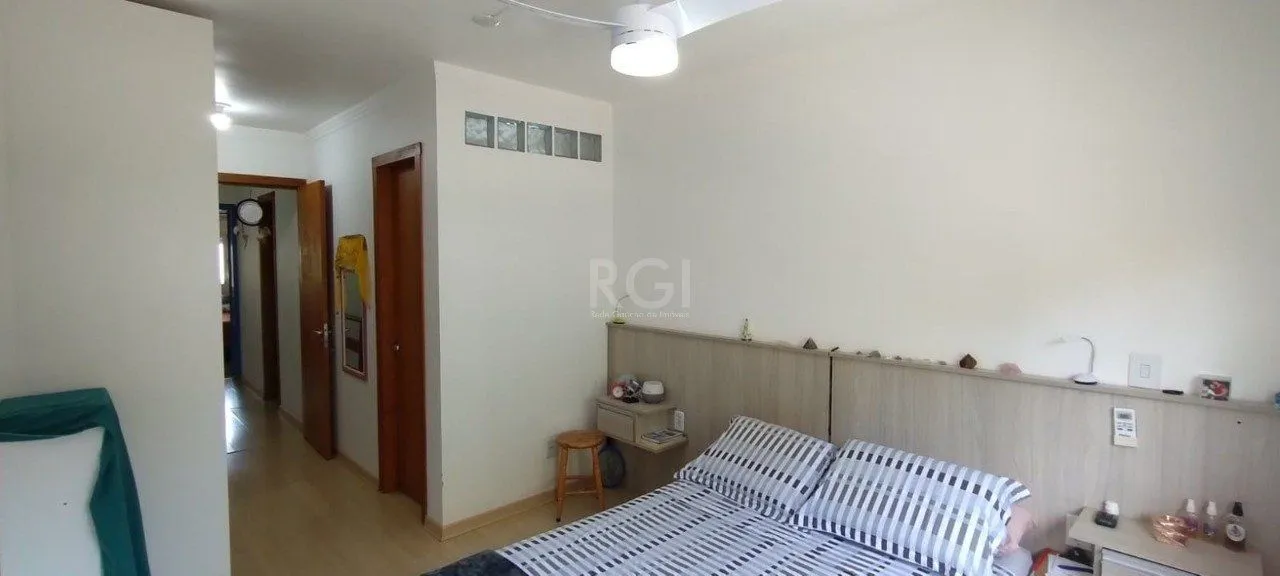 Imagem Sobrado No Bairro Aberta Dos Morros- 3 Dormitórios