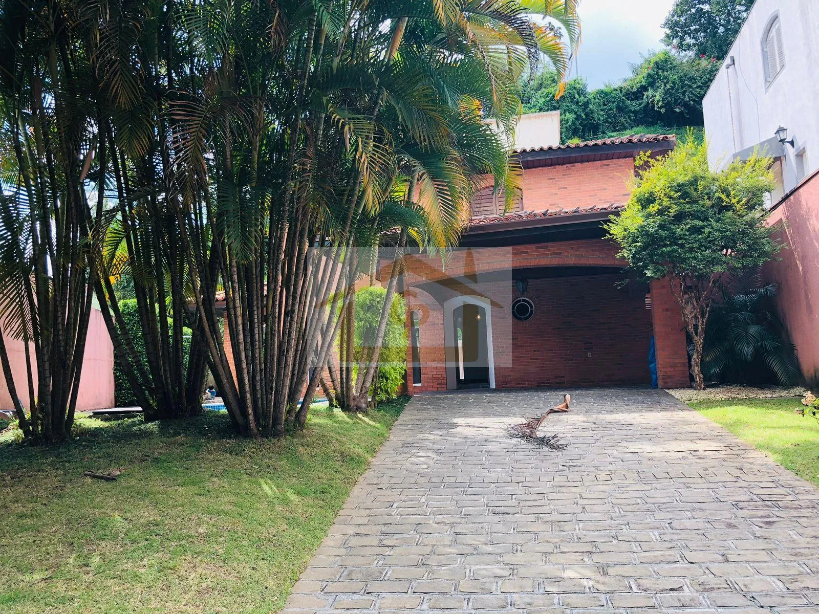 Imagem São 4 quartos, sendo 2 suítes, 5 vagas, Imperdível , residencial com apenas 34 casas