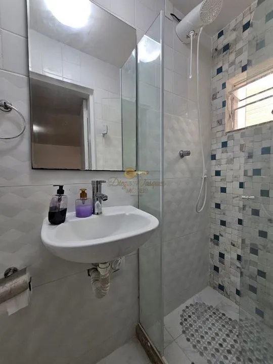 Imagem Casa em Condomínio para Venda em Teresópolis / RJ no bairro Iucas