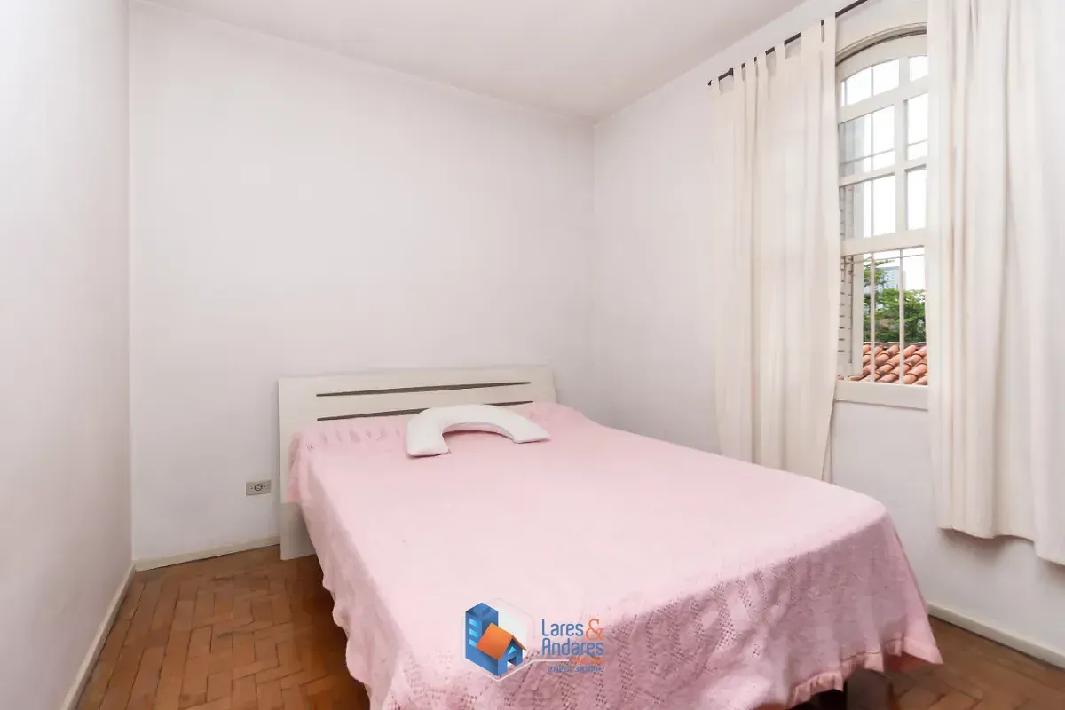 Imagem Sobrado para venda em Vila Firmiano Pinto com 3 quartos, sendo 1 suíte, 132m²
