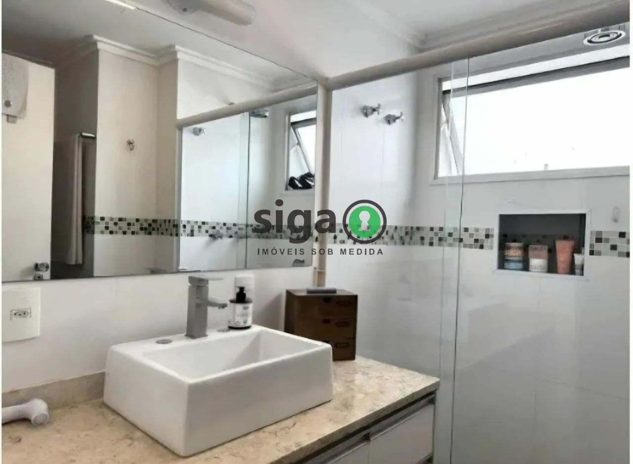 Imagem Apartamento à Venda no Campo Belo - 132 m² | 3 Dormitórios |Andar Alto