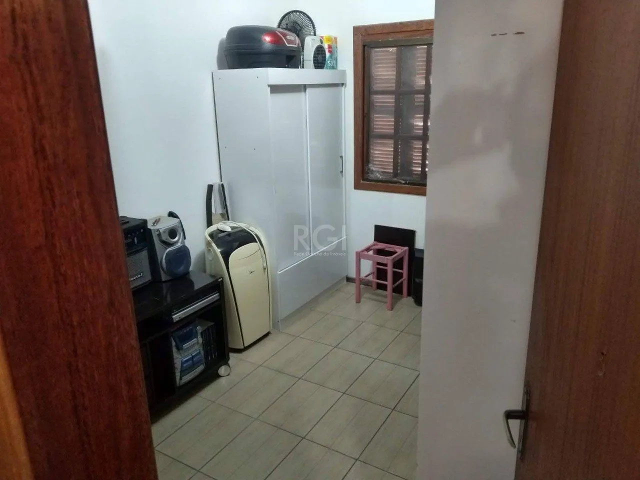 Imagem Casa, 2 dormitórios, 2 banheiros, 2 vagas de garagem, Aberta dos Morros Poa/RS