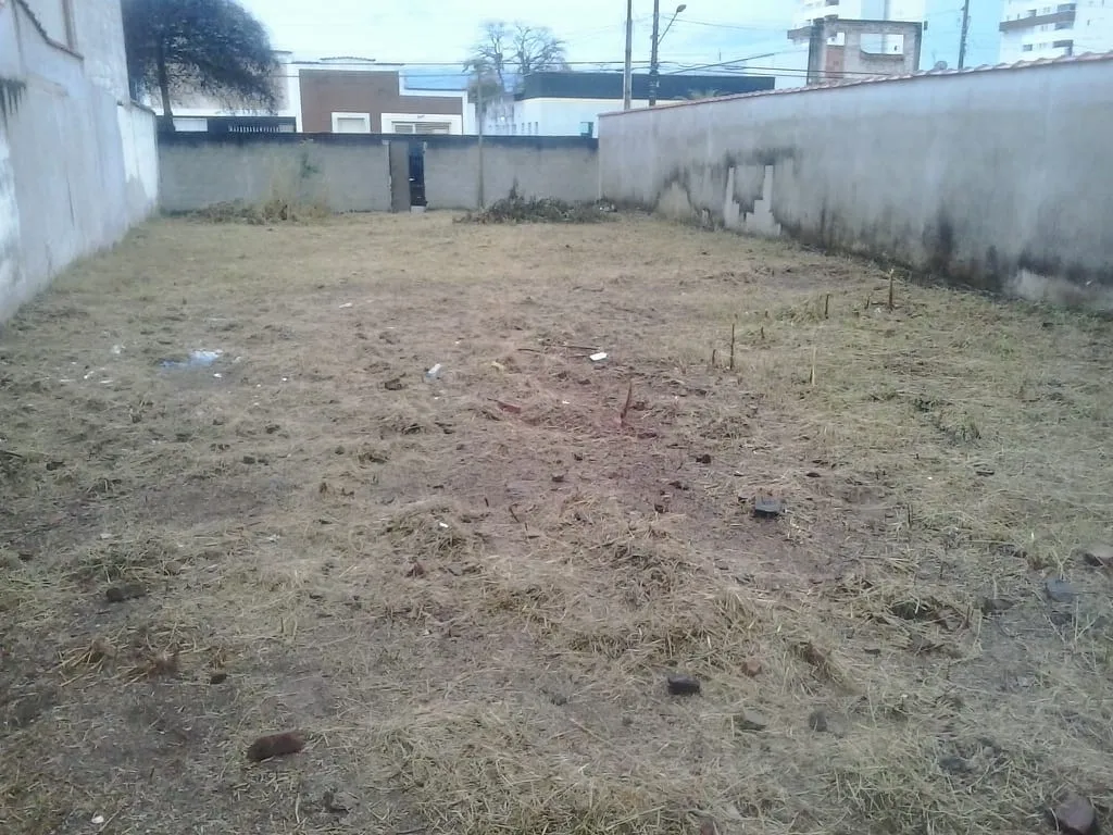 Imagem Terreno à venda 411.02M², Centro, Pindamonhangaba - SP