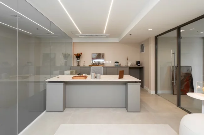 Imagem Conjunto Comercial de Luxo no Brooklin: 6 Vagas de Garagem e 210m² de Área em SP