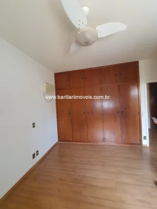 Imagem Imperdível apartamento à venda no Centro de Ribeirão Preto-SP: 3 quartos, 1 suíte, 2 salas, 3 banheiros, 1 vaga, 130m².