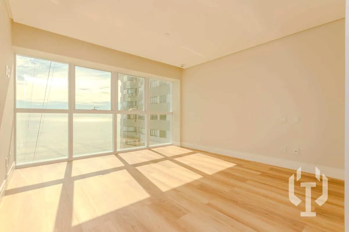 Imagem Apartamento à venda, no ONE TOWER em Balneário Camboriú, Barra Sul, com 4 quartos, 194,24m2