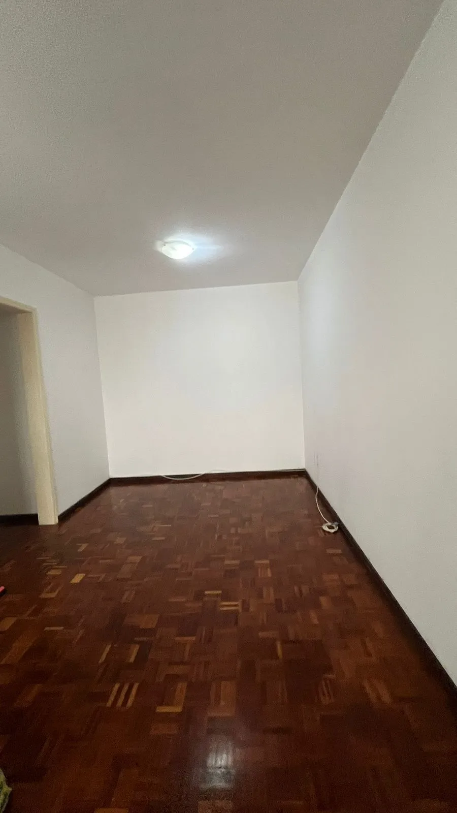 Imagem Apartamento com 2 quartos e 77m² à venda em Rio Branco, Porto Alegre.