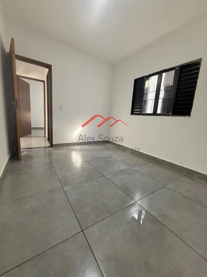 Imagem Casa para Venda em Hortolândia, Parque Bellaville, 2 dormitórios, 1 suíte, 1 banheiro, 2 vagas