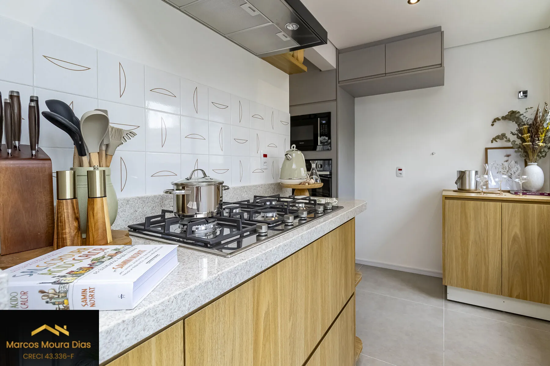 Imagem Apartamento 3 Dormitórios 1 Suíte 2 Vagas na Vila Olímpia Reformado