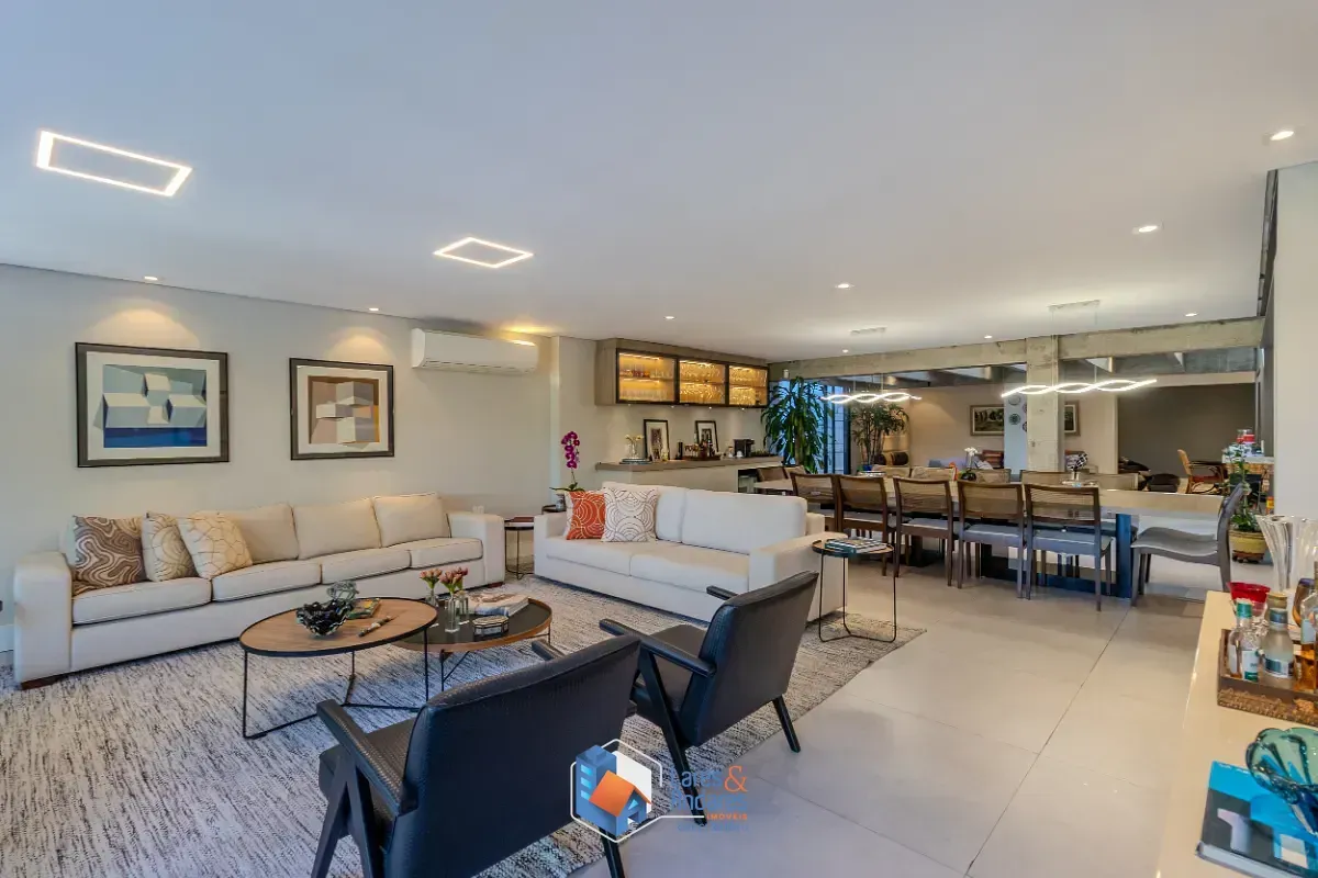 Imagem Casa para venda em Brooklin Paulista com 3 quartos, sendo 3 suítes, 383m²