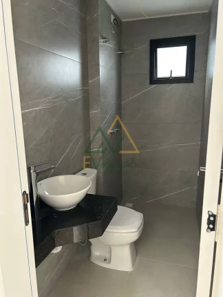 Imagem Sobrado em Condomínio à venda no Xaxim Curitiba PR