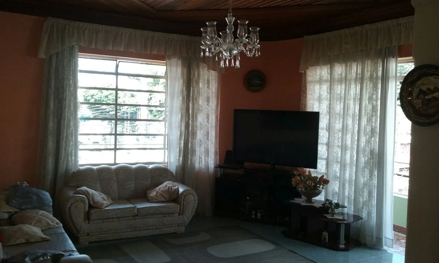 Imagem Comercial à venda 2 Quartos, 1 Suite, 2 Vagas, 200M², Centro, Aparecida - SP