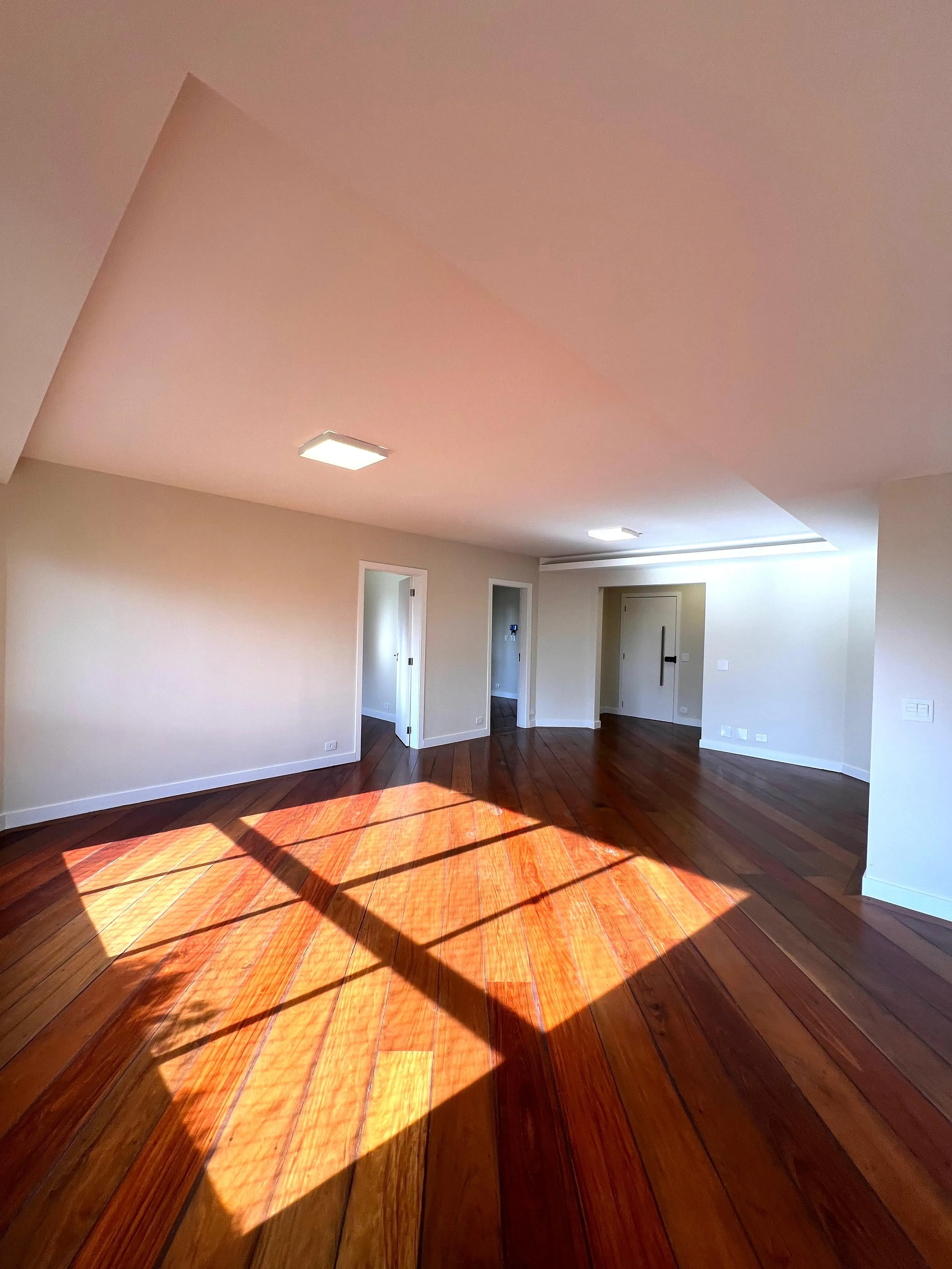 Imagem Apartamento de 234m² de Área Útil, Localizado no Condomínio Edifício Mansao Real - Brooklin, São Paulo - SP!