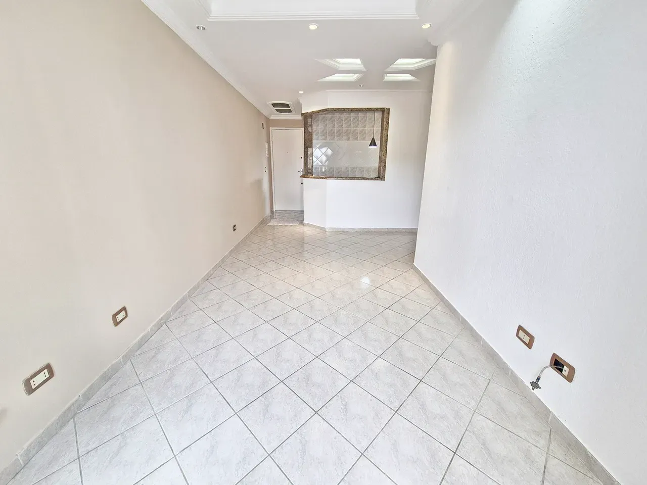 Imagem Apartamento com 2 Quartos à Venda, 73 m² em Mirim - Praia Grande