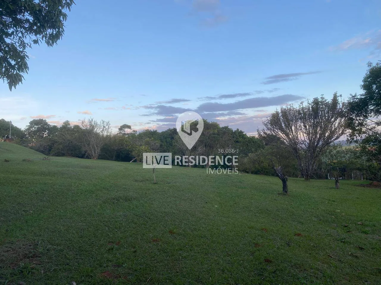 Imagem Terreno de 2.000 m² à venda no Condomínio Capela do Barreiro