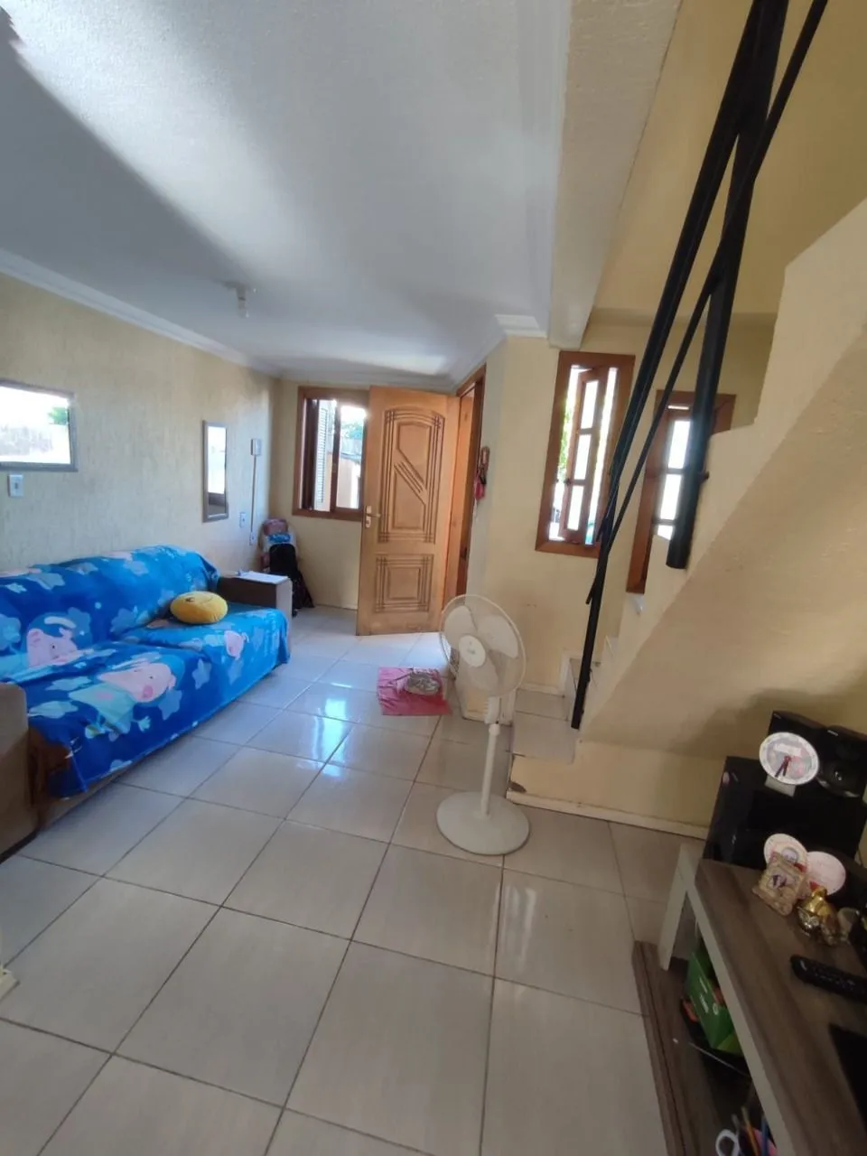 Imagem Sobrado de 3 pisos localizado no bairro Hipica - 3 Dormitórios