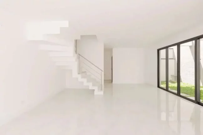 Imagem Sobrados Triplex com 3 quartos Pronto para Morar nas Merces