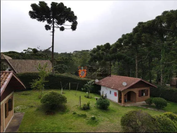 Imagem Chácara com 3 dormitórios à venda, 1500 m² por R$ 930.000,00 - Alto da Boa Vista - Campos do Jordão/SP