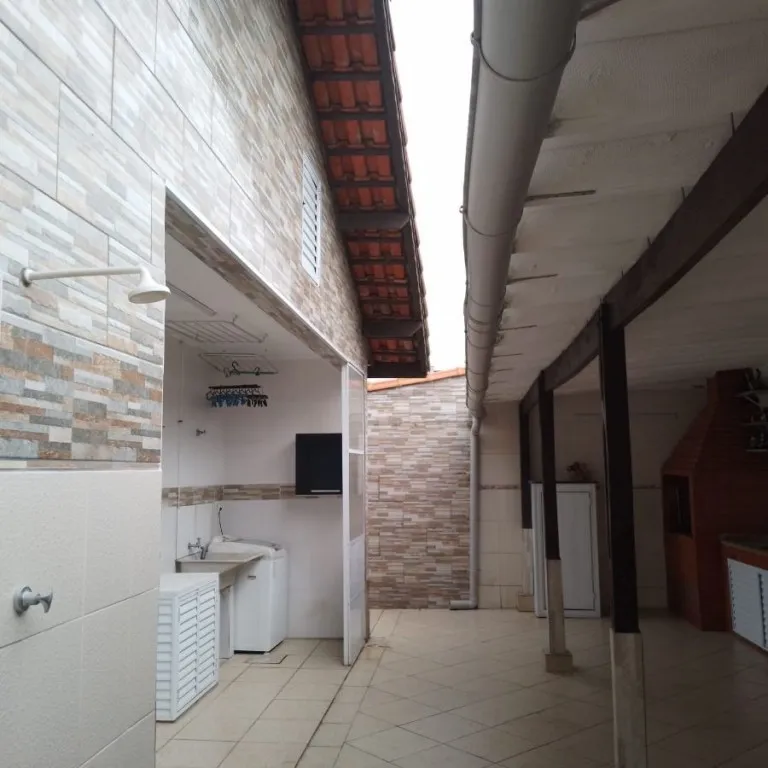 Imagem CASA COM 145,45 m² - REAL - PRAIA GRANDE SP