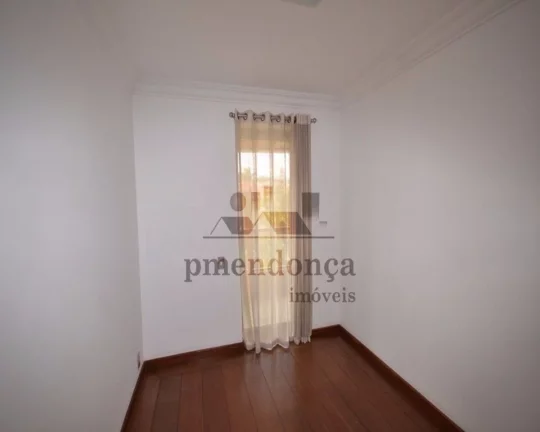 Imagem Apartamento amplo e iluminado. Living para 03 ambientes com lareira, terraço gourmet e piscina. Coz...
