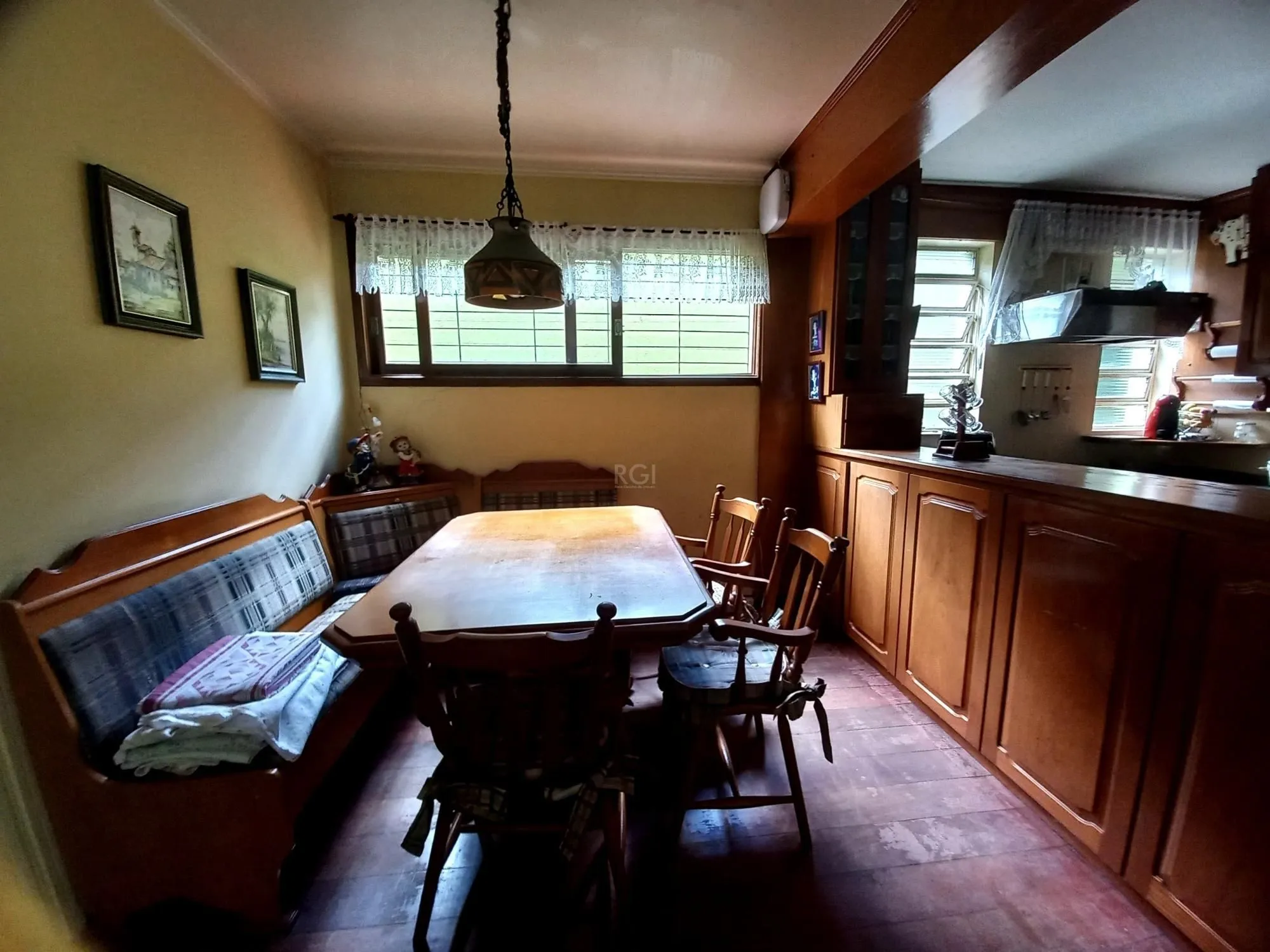 Imagem Casa para Venda - 300m², 4 dormitórios, sendo 1 suites, 2 vagas - Santana