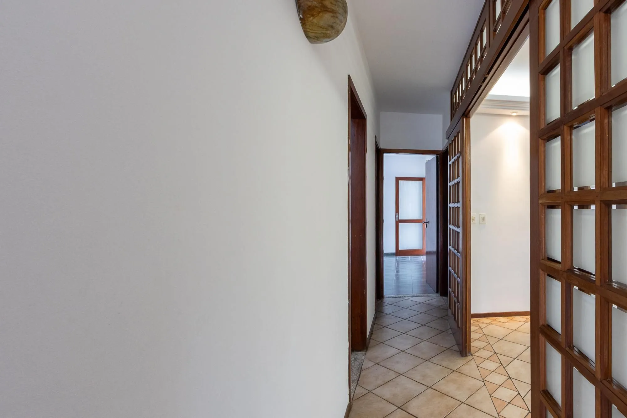 Imagem CASA RESIDENCIAL 04 DORMITÓRIOS | CAVALHADA