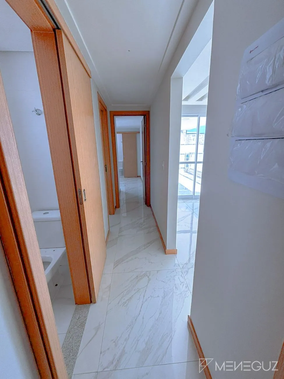 Imagem Vista para o Mar! Apartamento de 3 Quartos na Avenida Oceânica