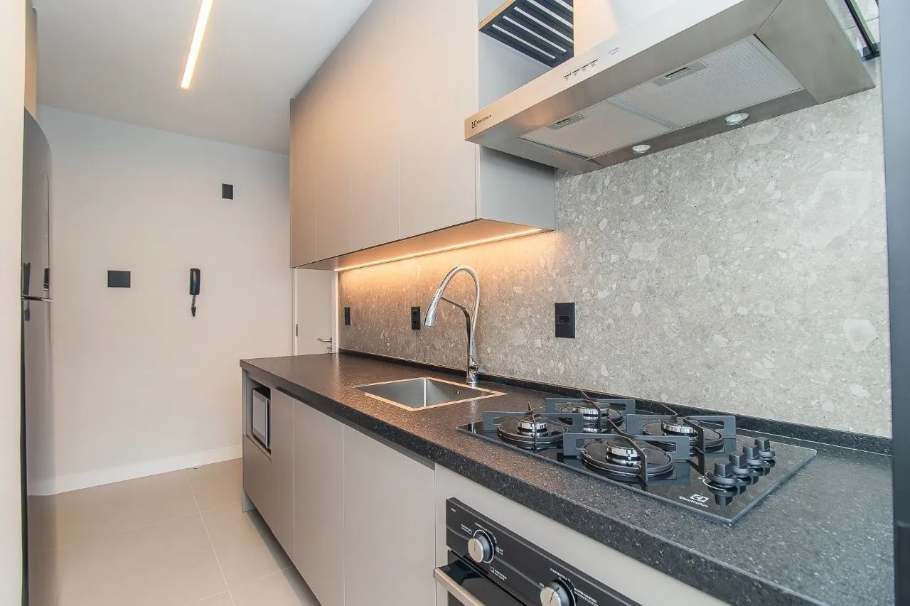 Imagem Apartamento à venda semimobiliado, decorado por arquiteta e pronto para morar.