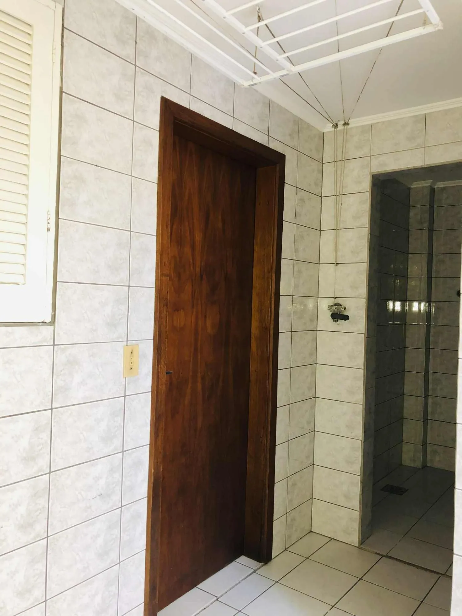 Imagem Apartamento Amplo e Pronto para Morar no Bairro Floresta - Porto Alegre