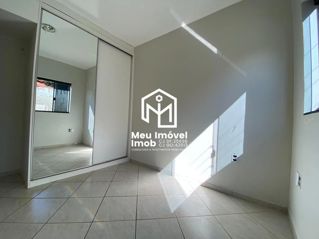 Imagem Casa 3 Quartos 2 Suítes 3 Vagas 259m² Luziânia/GO