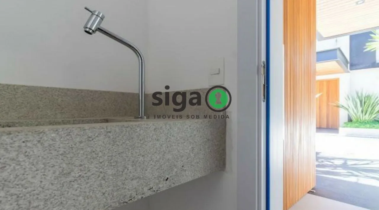 Imagem CASA EM CONDOMINIO PARA VENDA NO ALTO DA BOA VISTA com 4 Quartos