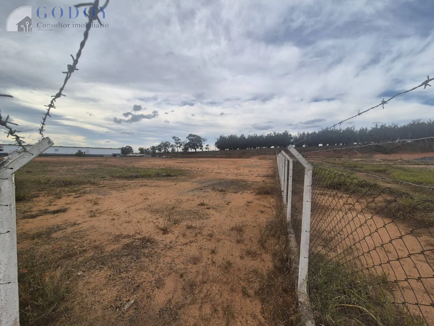 Imagem Oportunidade Única - Terreno Industrial na Entrada de Pindamonhangaba/SP