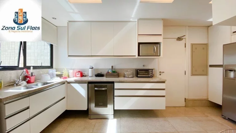 Imagem Apartamento à Venda Em Moema Com 3 Suítes e 3 Vagas - 326m