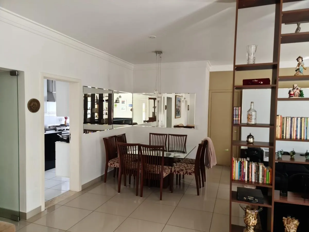 Imagem Casa em Condomínio para Locação em Jandira / SP no bairro Parque Nova Jandira