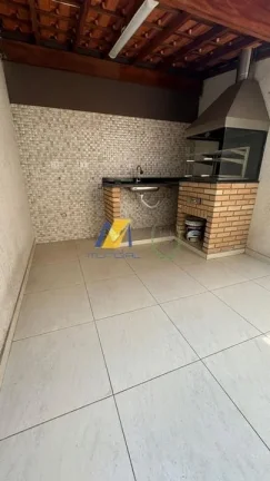 Imagem Sobrado à Venda com 181m², 3 dormitórios, 1 suíte, 1 sala e 5 vagas!!!