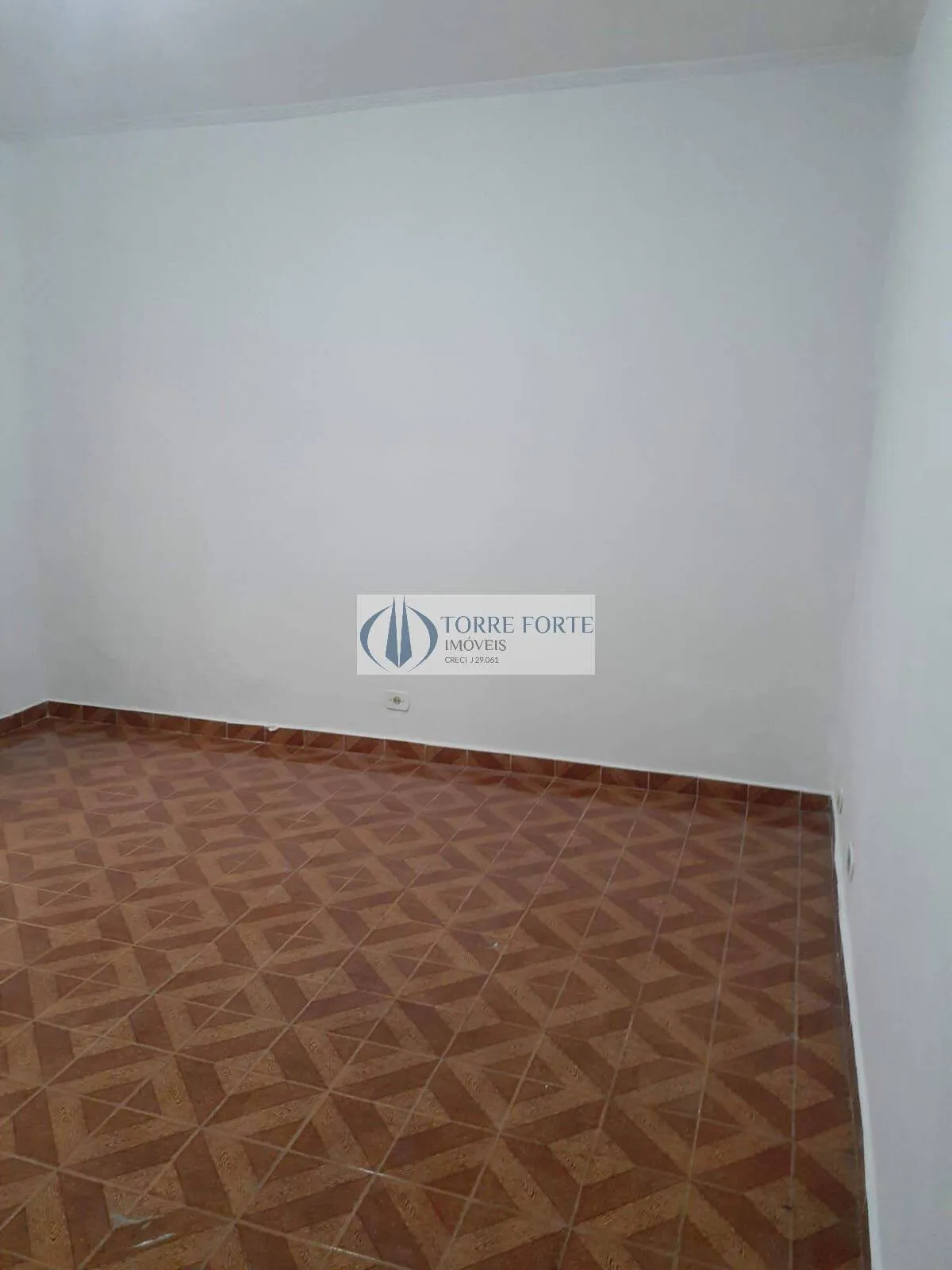 Imagem Casa Térrea, 180 m², 3 dormitórios sendo 2 suítes, Próximo AV ITINGUÇU