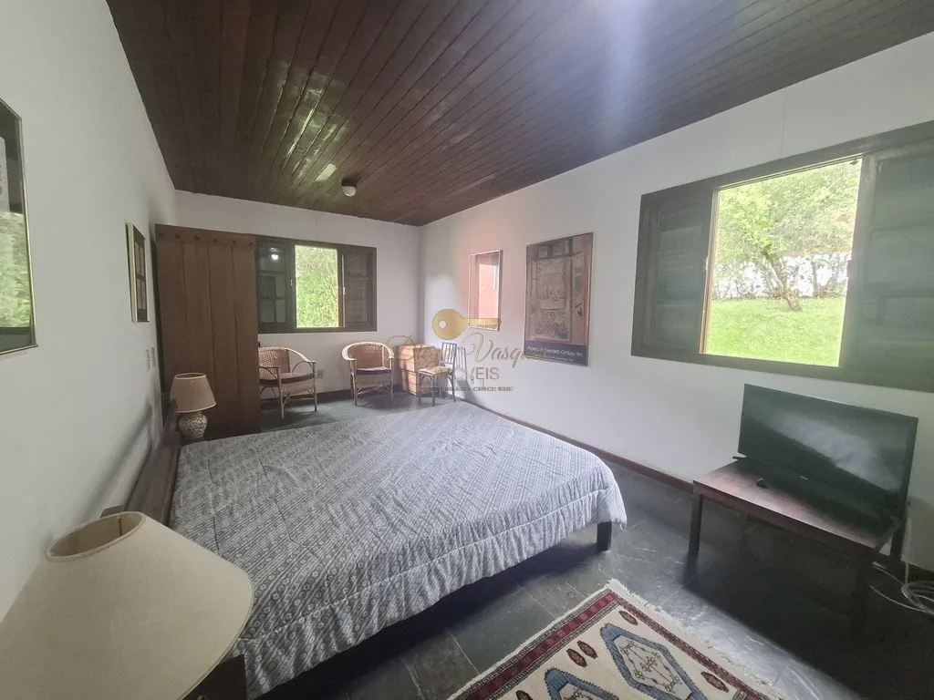 Imagem Casa em Condomínio para Venda em Teresópolis / RJ no bairro Parque do Imbui