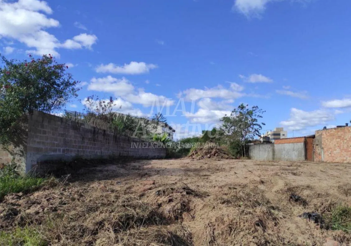 Imagem Terreno para venda na Scharlau, São Leopoldo - 310,00m²