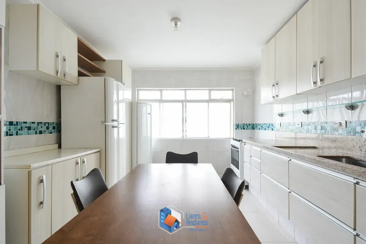 Imagem Casa para venda em Vila Monumento com 8 quartos, 200m²