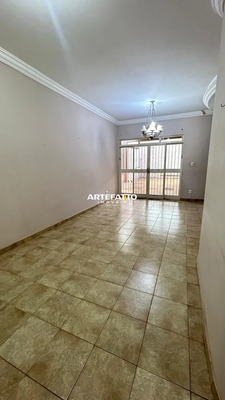 Foto do imóvel Casa à venda em Franca, Jardim Consolação, com 3 quartos, 215m2 em Rua Bolívia
