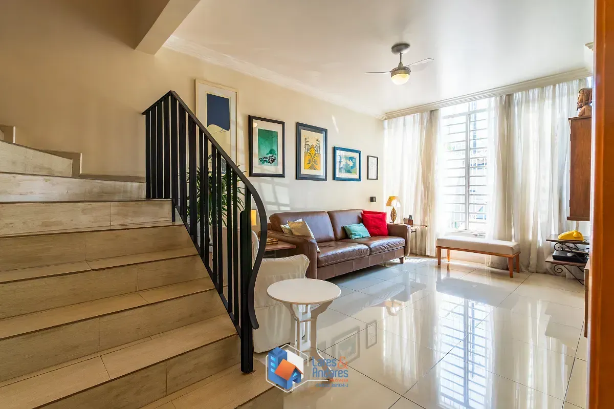Imagem Casa para venda em Vila Cordeiro com 3 quartos, 168m²