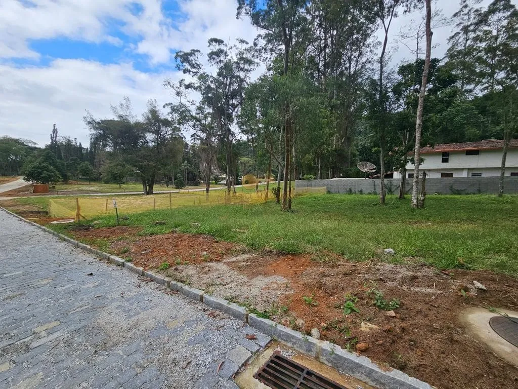Imagem Terreno em Condomínio para Venda em Teresópolis / RJ no bairro Parque do Imbui